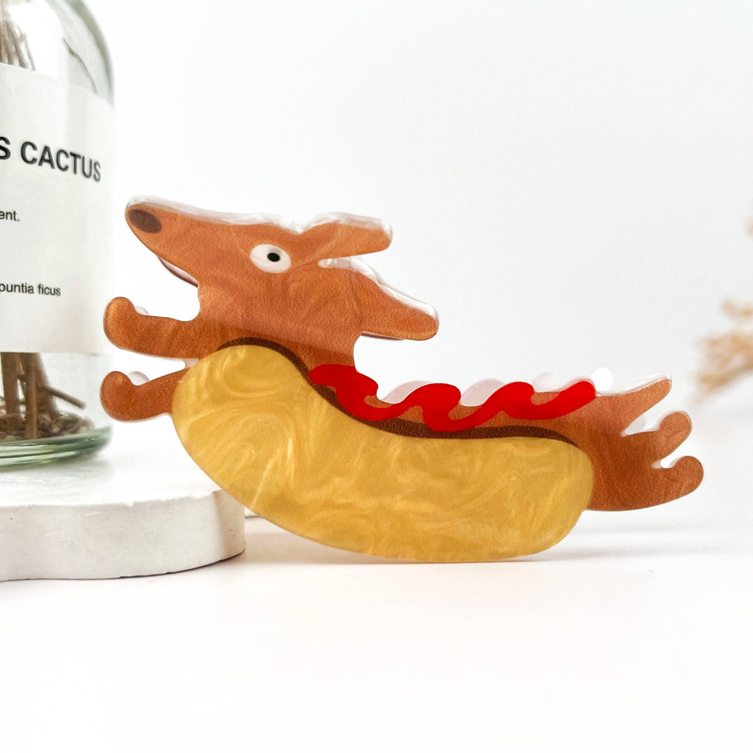 Hotdog-Dackel Acryl-Haarklammer – verspielt-kulinarisch