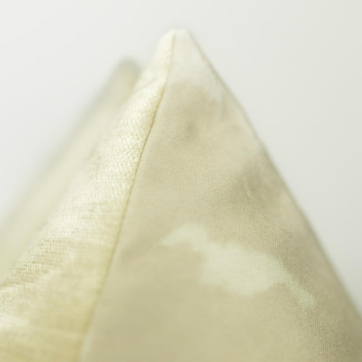 Cow Couture – 03 Material