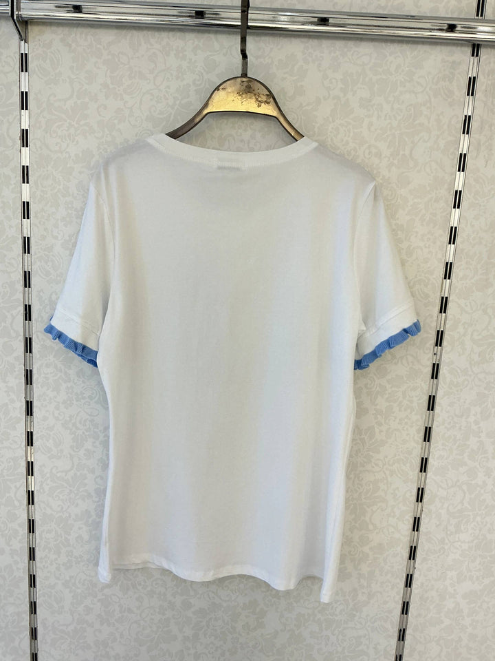 Weißes T-Shirt mit Rüschen – Dackel im Pullover [Z8535]