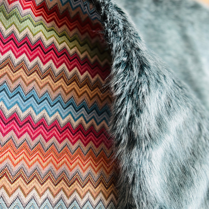 FLUM Travel Blankets